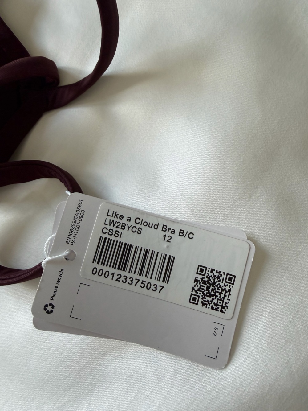 NWT Lululemon Athletica sports bra. Like A Cloud. B/C cup. Sz 12. Brand new! - Picture 12 of 16
